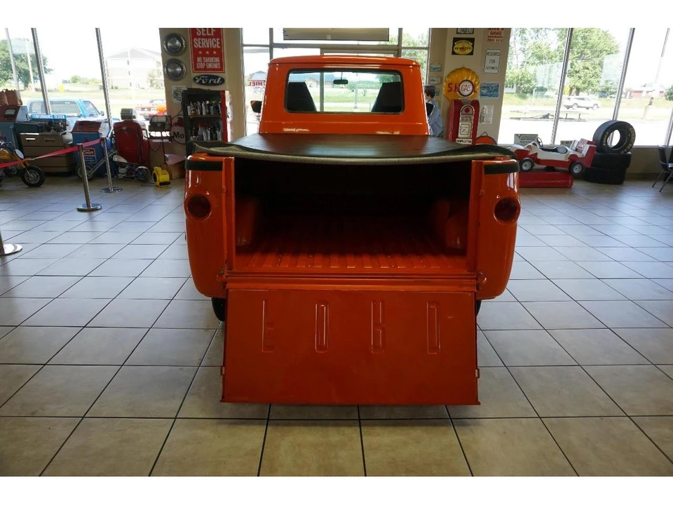 1961 Ford Econoline Van - Image 29 of 31