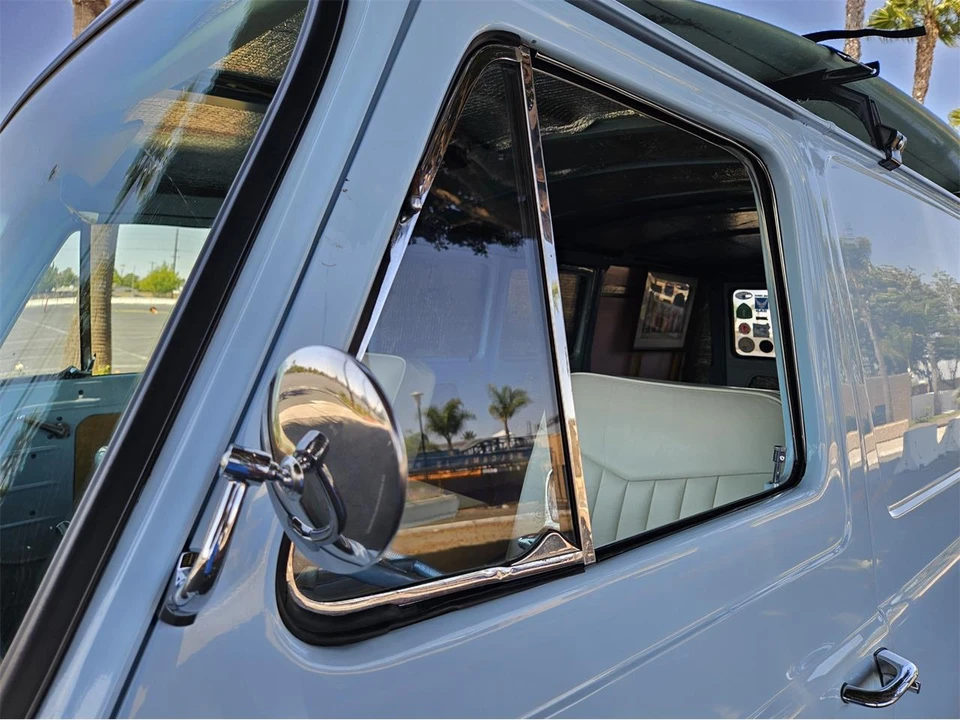 1961 Ford Econoline Van - Image 29 of 31