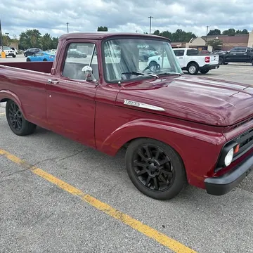 1961 Ford F-100 Short Bed