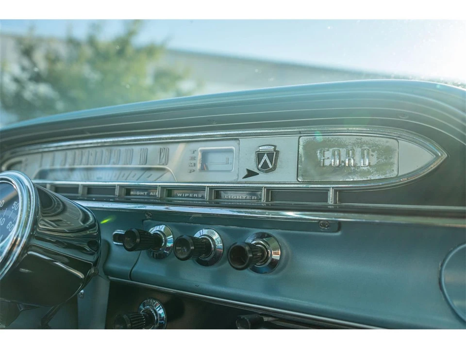 1961 Ford Fairlane 3rd Gen - Image 25 of 31