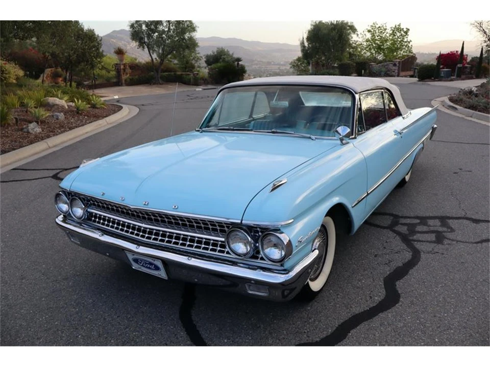 1961 Ford Galaxie 2nd Gen - Image 23 of 31