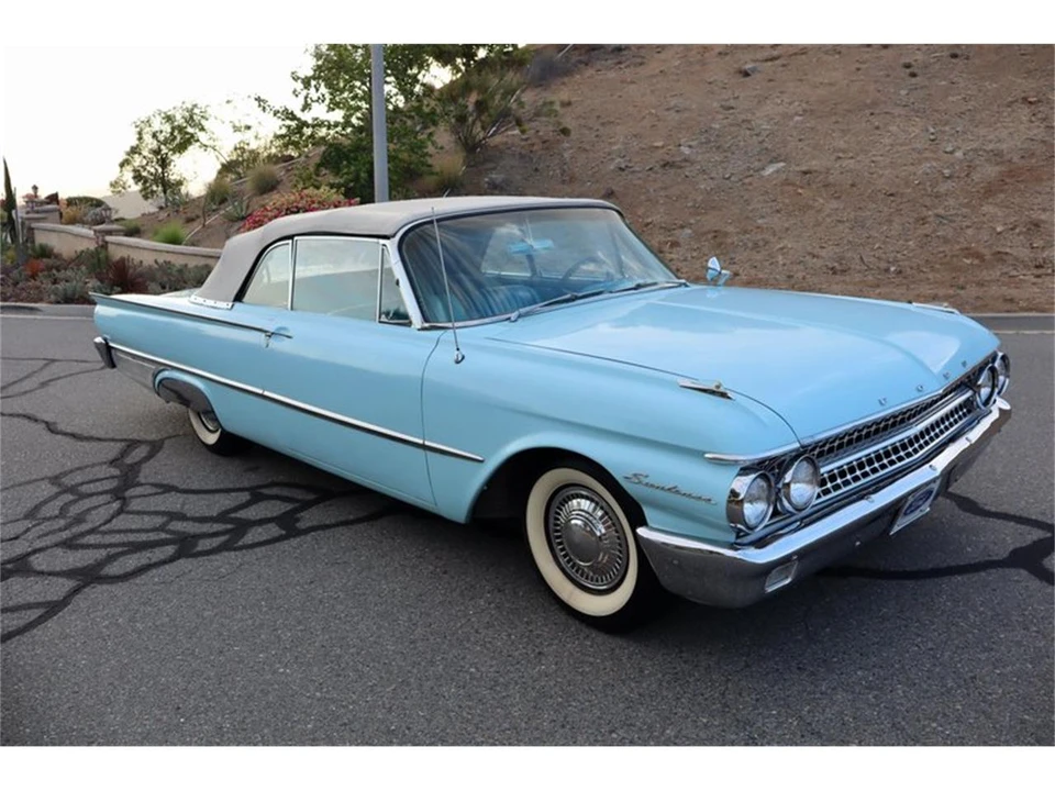 1961 Ford Galaxie 2nd Gen - Image 26 of 31