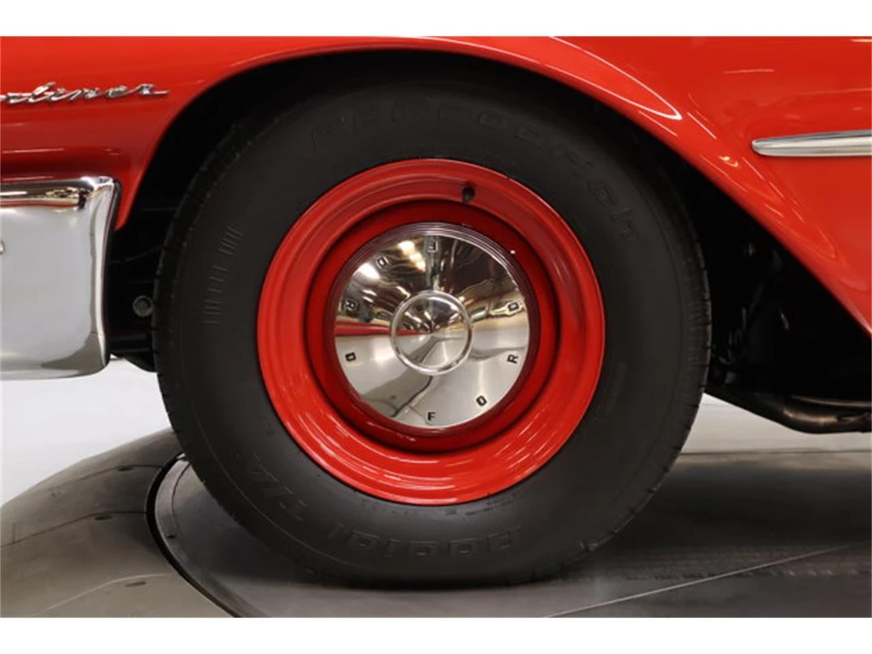 1961 Ford Galaxie 2nd Gen - Image 18 of 31