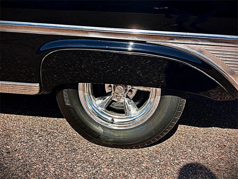 1961 Ford Galaxie 2nd Gen - Image 17 of 31