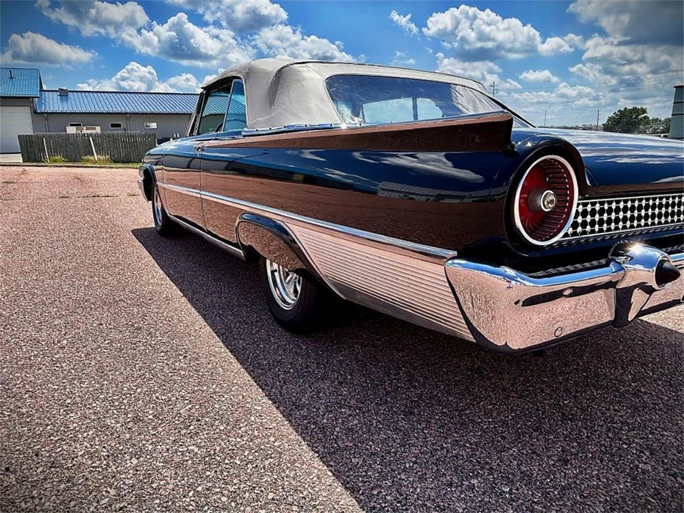 1961 Ford Galaxie 2nd Gen - Image 20 of 31