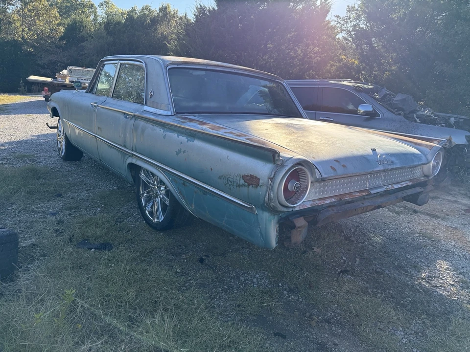 1961 Ford Galaxie 2nd Gen - Image 15 of 21