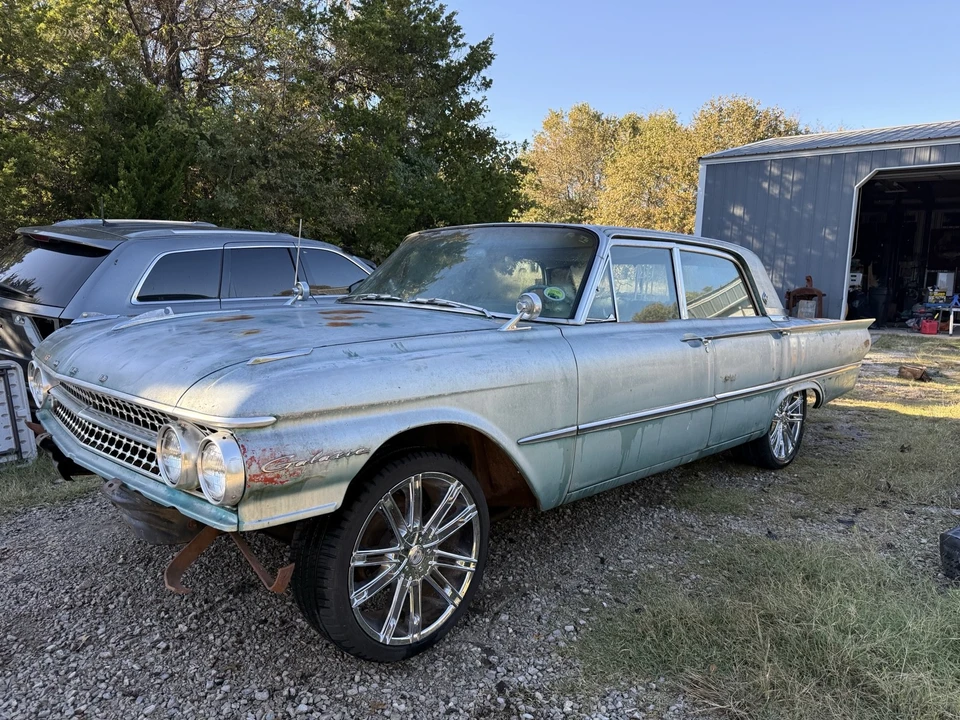 1961 Ford Galaxie 2nd Gen - Image 17 of 21