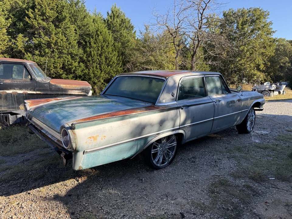 1961 Ford Galaxie 2nd Gen - Image 13 of 21