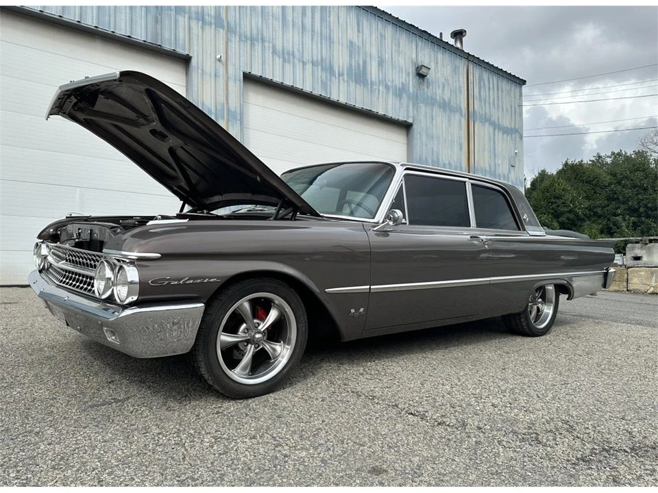 1961 Ford Galaxie 2nd Gen - Image 8 of 31