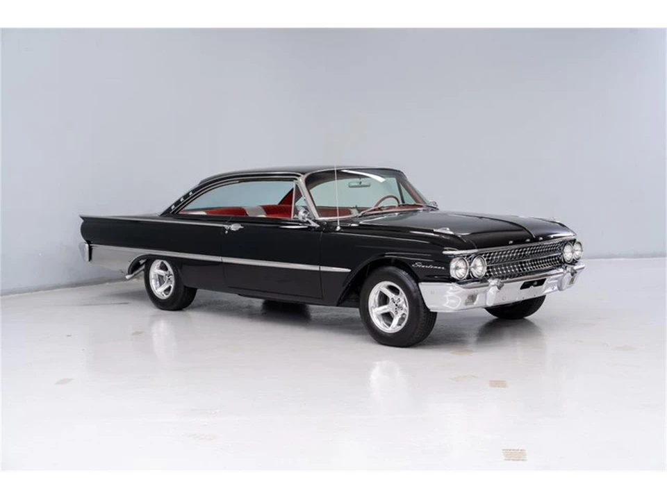 1961 Ford Galaxie 2nd Gen - Image 8 of 31