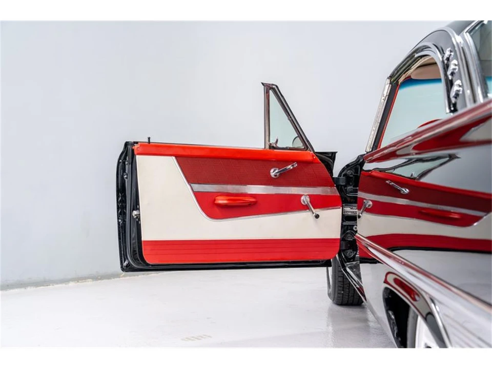 1961 Ford Galaxie 2nd Gen - Image 9 of 31