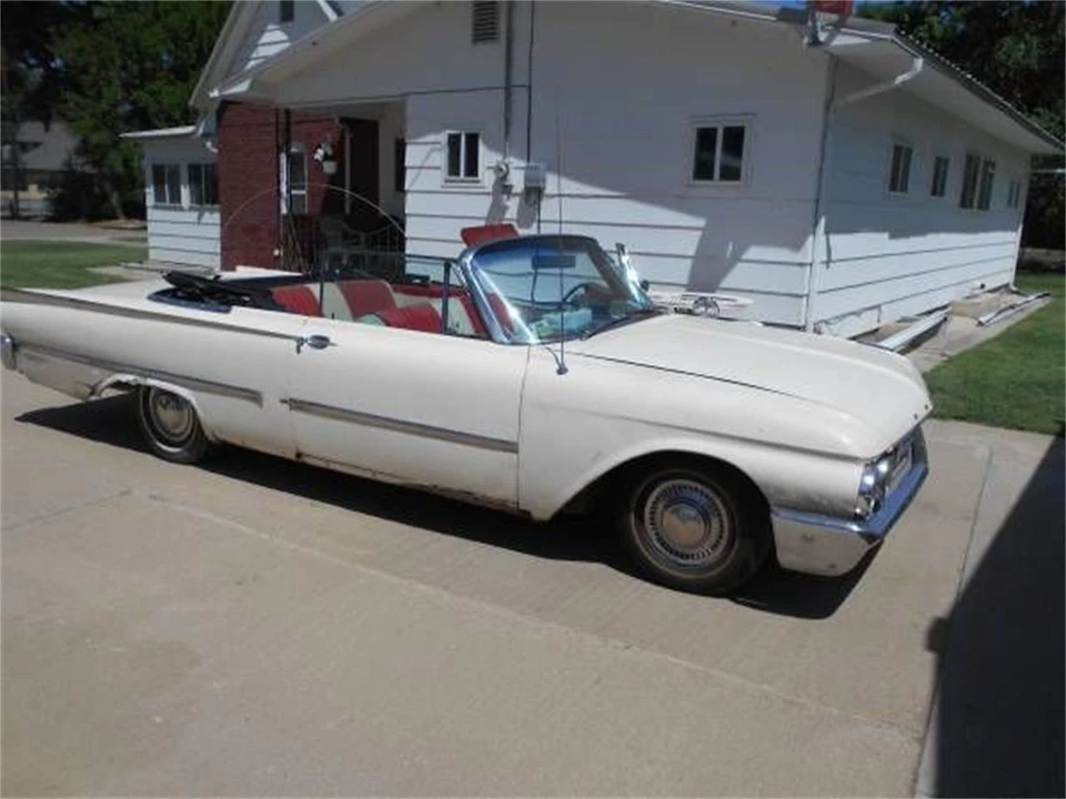 1961 Ford Galaxie 2nd Gen - Image 4 of 18