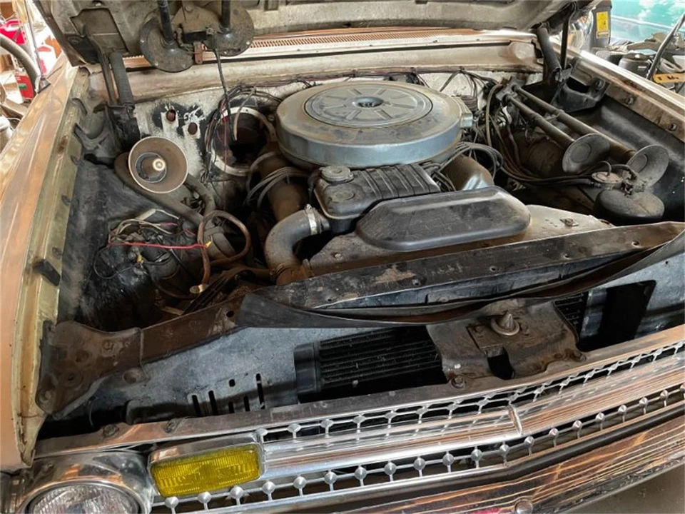 1961 Ford Galaxie 2nd Gen - Image 17 of 18