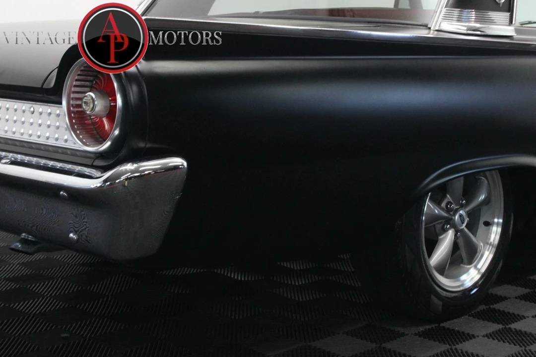1961 Ford Galaxie 2nd Gen - Image 24 of 31