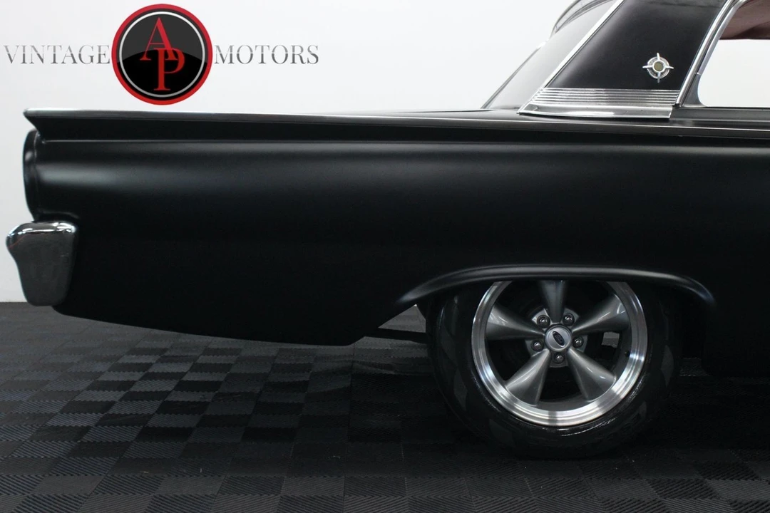 1961 Ford Galaxie 2nd Gen - Image 27 of 31