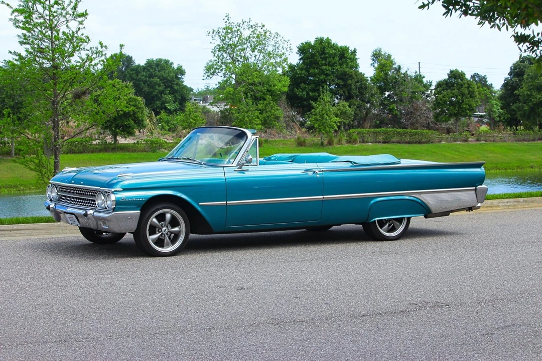 1961 Ford Galaxie 2nd Gen - Image 18 of 31