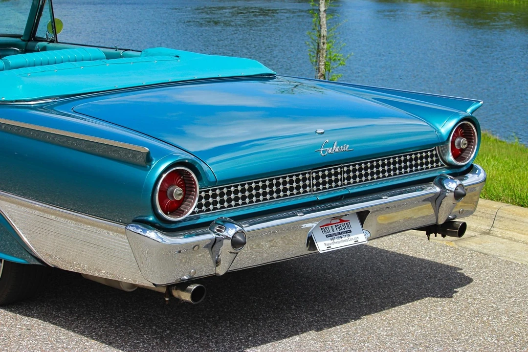1961 Ford Galaxie 2nd Gen - Image 25 of 31