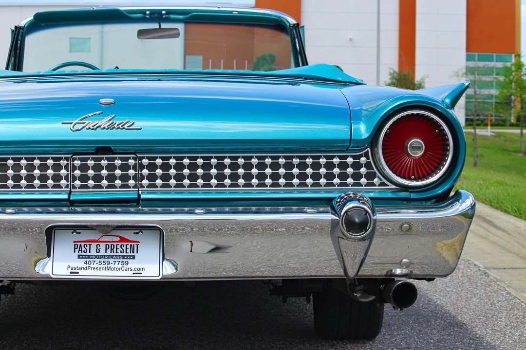 1961 Ford Galaxie 2nd Gen - Image 24 of 31