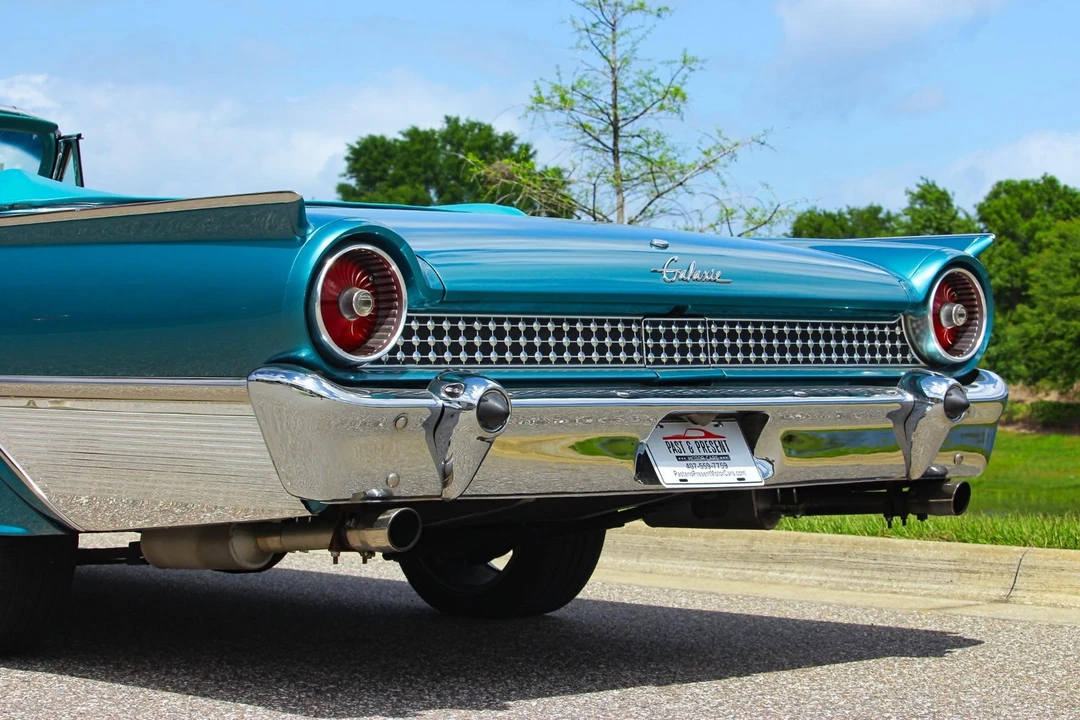 1961 Ford Galaxie 2nd Gen - Image 26 of 31
