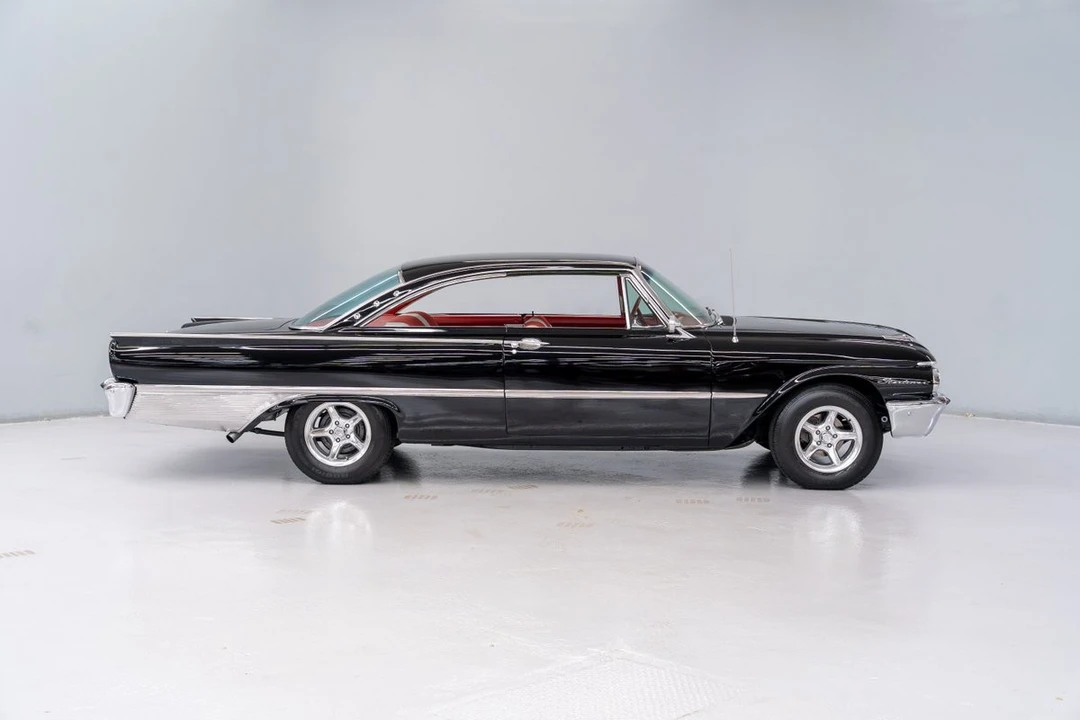 1961 Ford Galaxie 2nd Gen - Image 8 of 31