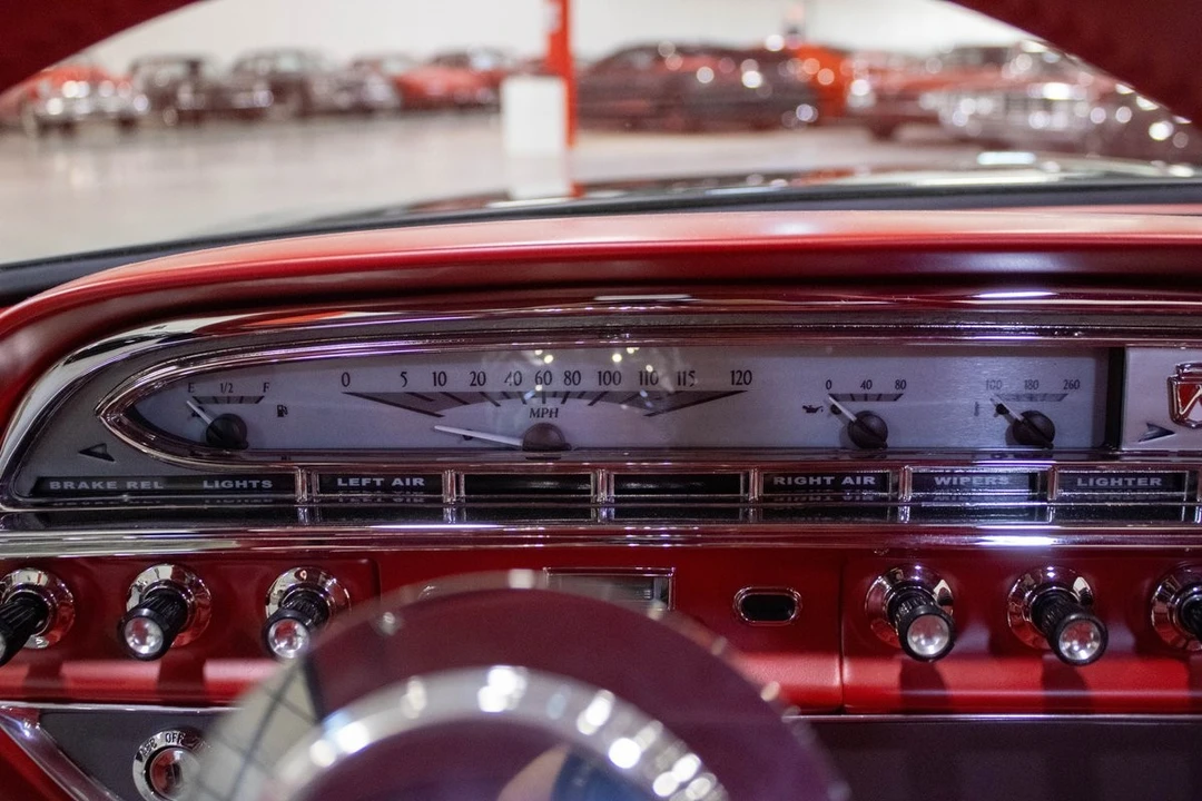 1961 Ford Galaxie 2nd Gen - Image 11 of 12