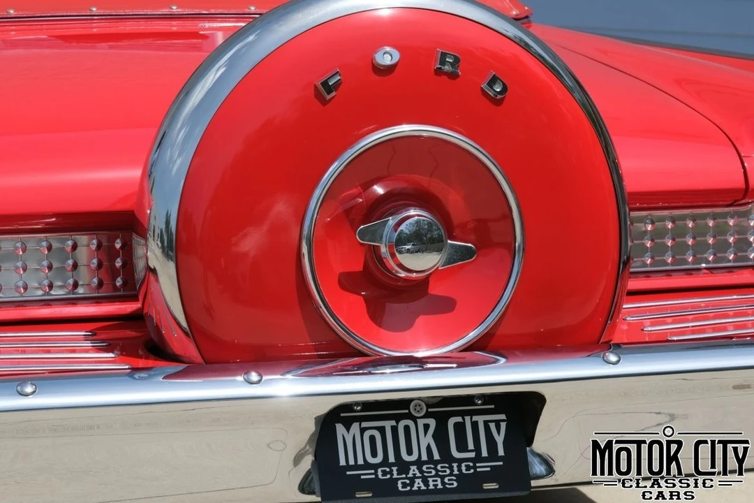 1961 Ford Galaxie 2nd Gen - Image 13 of 21