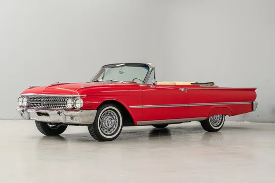 1961 Ford Galaxie Sunliner