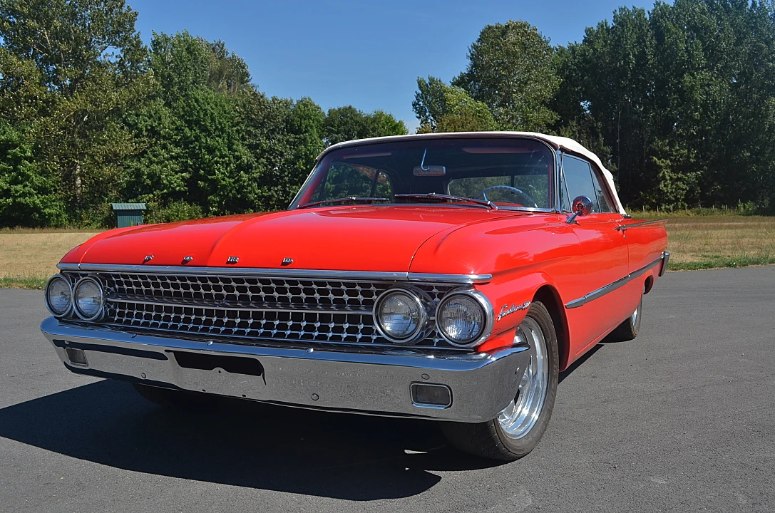 1961 Ford Galaxie 2nd Gen - Image 15 of 31