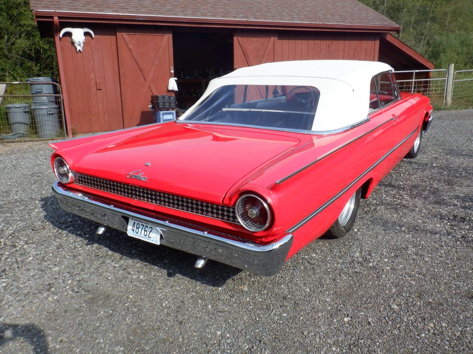 1961 Ford Galaxie 2nd Gen - Image 24 of 31