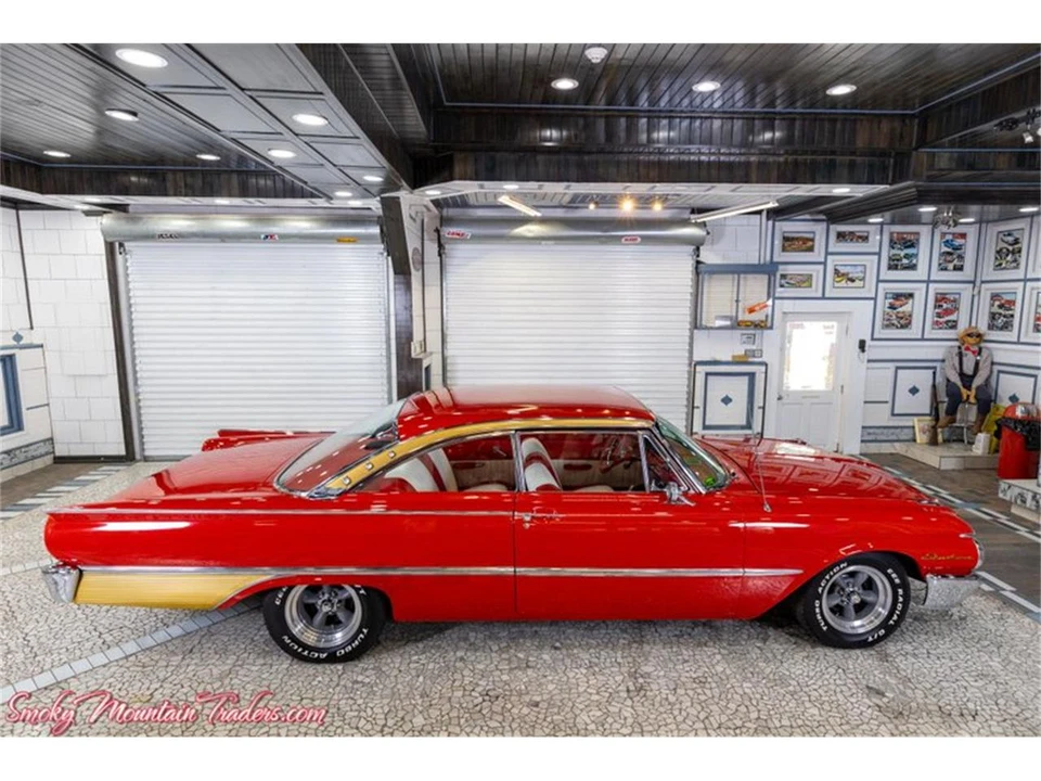 1961 Ford Galaxie 2nd Gen - Image 23 of 31
