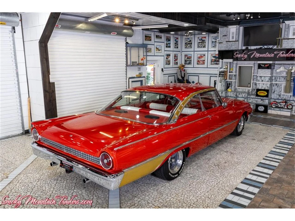 1961 Ford Galaxie 2nd Gen - Image 24 of 31