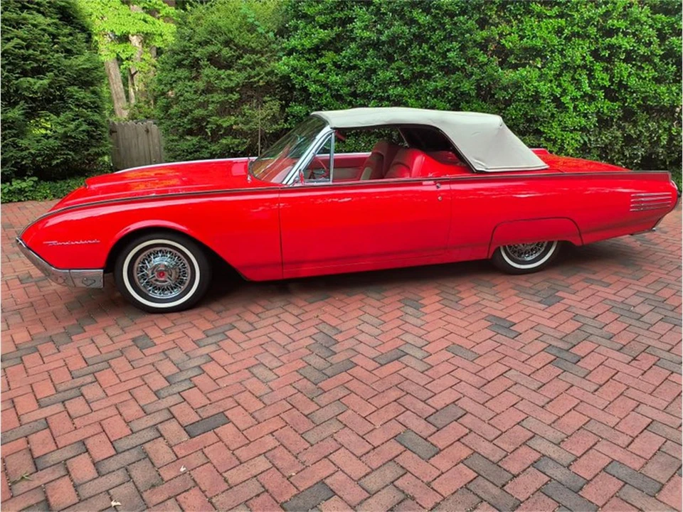 1961 Ford Thunderbird 3rd Gen - Image 2 of 20