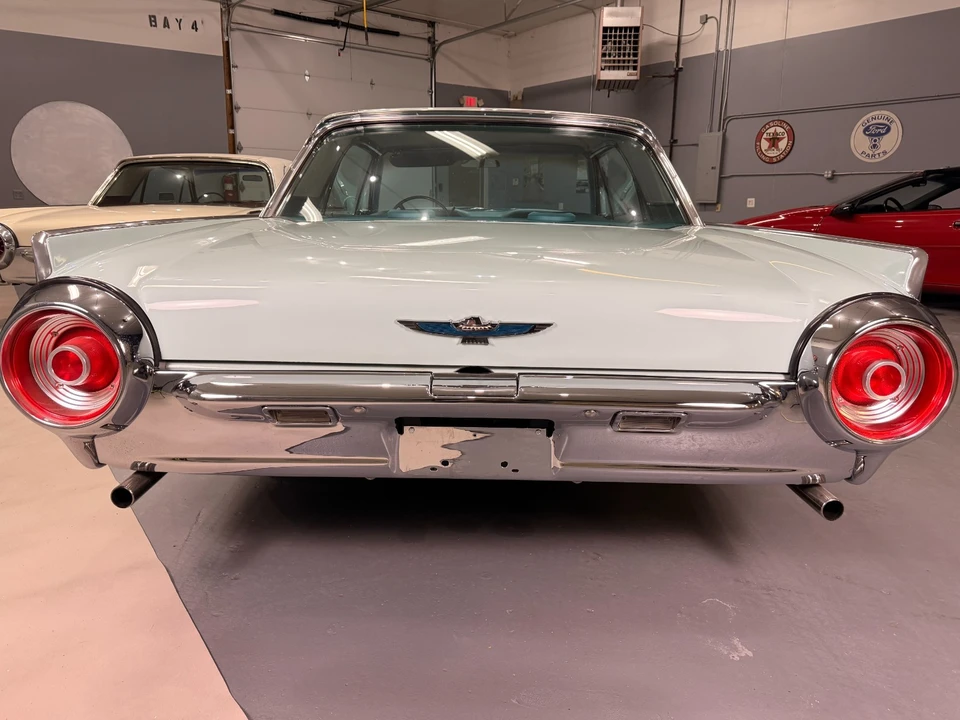 1961 Ford Thunderbird 3rd Gen - Image 12 of 21