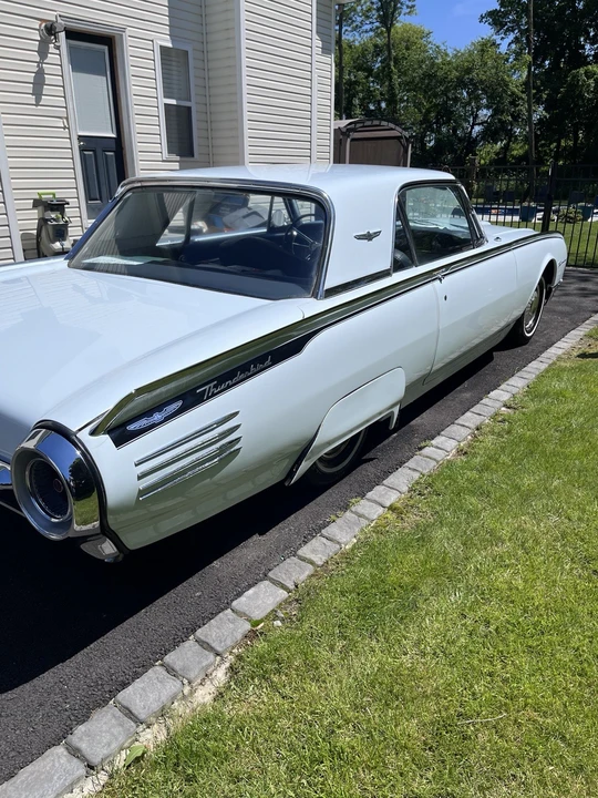 1961 Ford Thunderbird 3rd Gen - Image 3 of 24