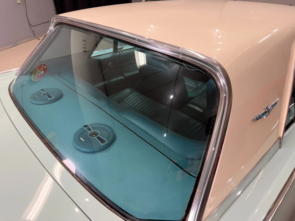 1961 Ford Thunderbird 3rd Gen - Image 17 of 21