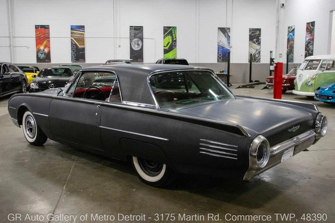 1961 Ford Thunderbird 3rd Gen - Image 4 of 12