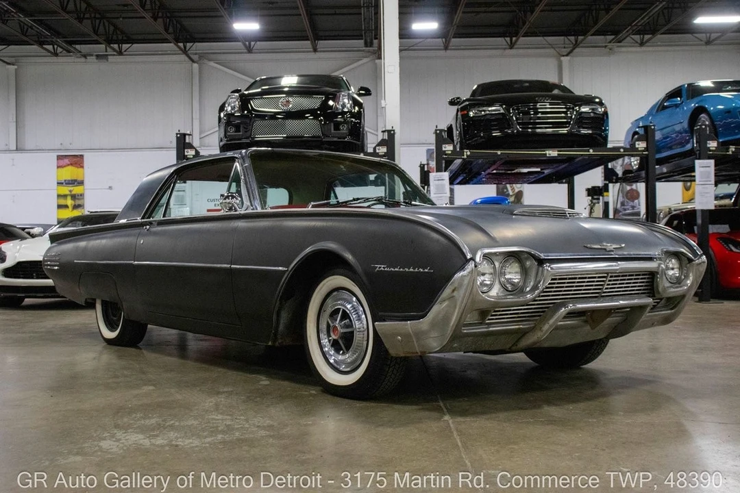 1961 Ford Thunderbird 3rd Gen - Image 10 of 12