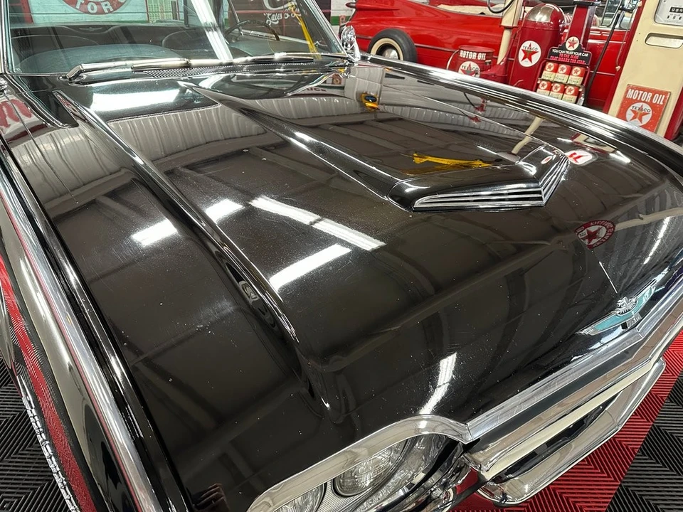 1961 Ford Thunderbird 3rd Gen - Image 5 of 12