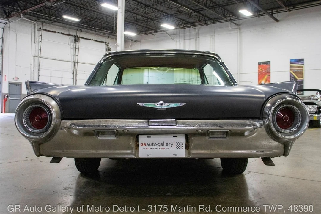 1961 Ford Thunderbird 3rd Gen - Image 6 of 12