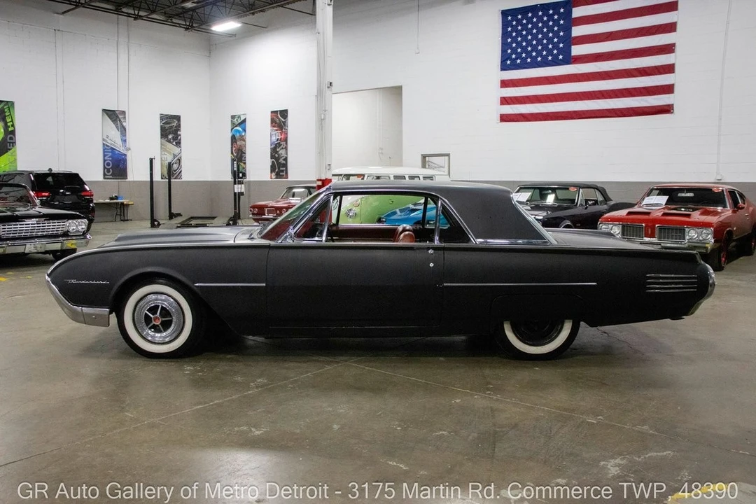 1961 Ford Thunderbird 3rd Gen - Image 3 of 12
