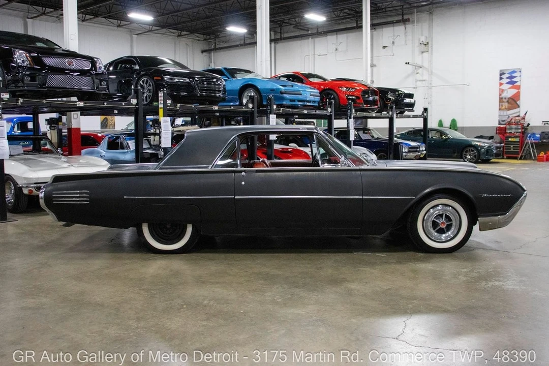 1961 Ford Thunderbird 3rd Gen - Image 8 of 12