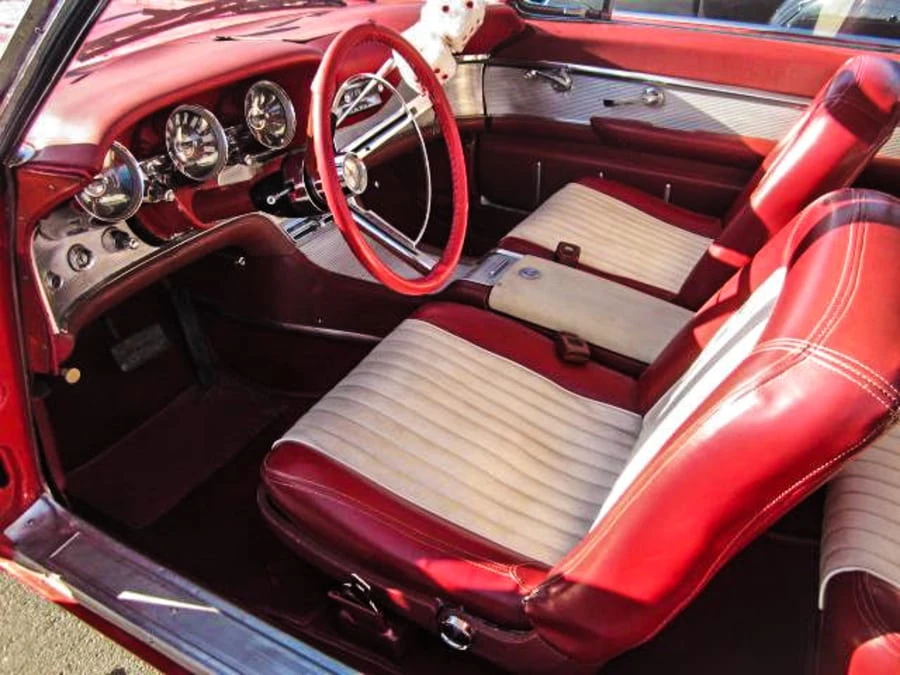 1961 Ford Thunderbird 3rd Gen - Image 4 of 7