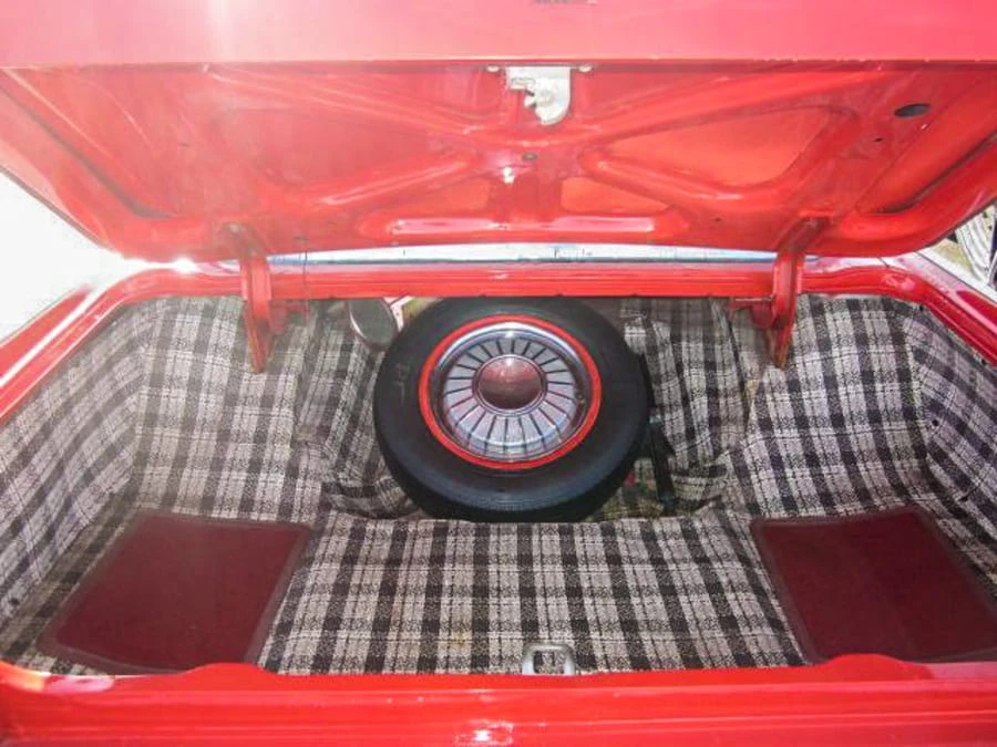 1961 Ford Thunderbird 3rd Gen - Image 6 of 7
