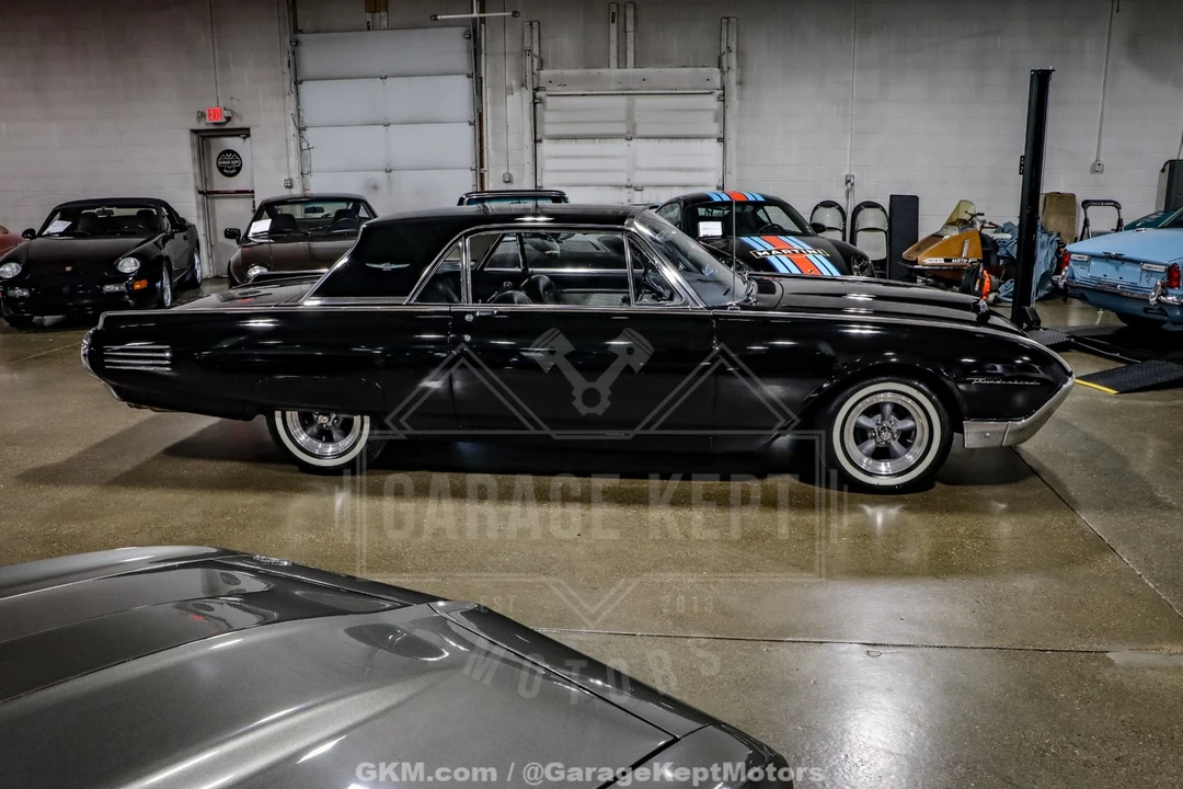 1961 Ford Thunderbird 3rd Gen - Image 11 of 21