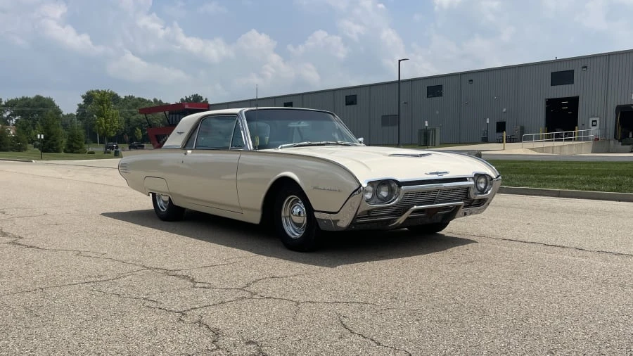 1961 Ford Thunderbird 3rd Gen - Image 6 of 19