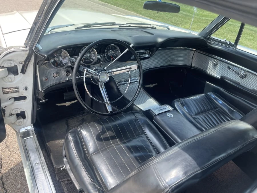 1961 Ford Thunderbird 3rd Gen - Image 13 of 19