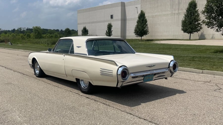 1961 Ford Thunderbird 3rd Gen - Image 8 of 19