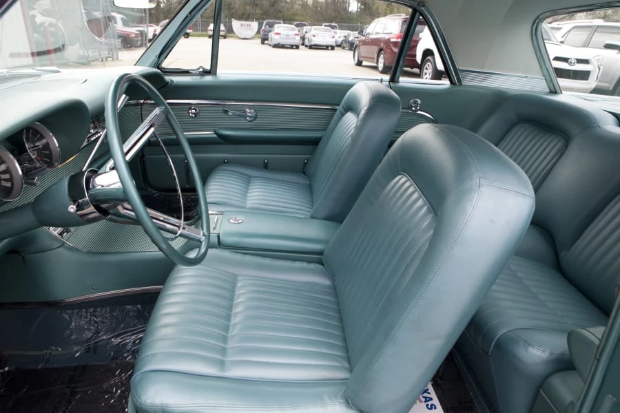 1961 Ford Thunderbird 3rd Gen - Image 5 of 12