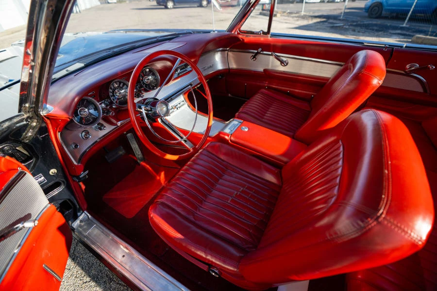 1961 Ford Thunderbird 3rd Gen - Image 16 of 21