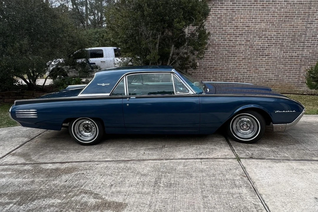 1961 Ford Thunderbird 3rd Gen - Image 9 of 31
